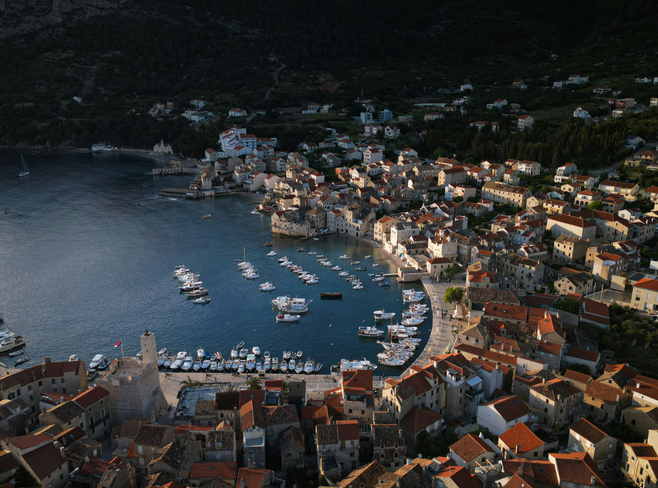 Day 3: Stari Grad – Komiža (Vis Island)