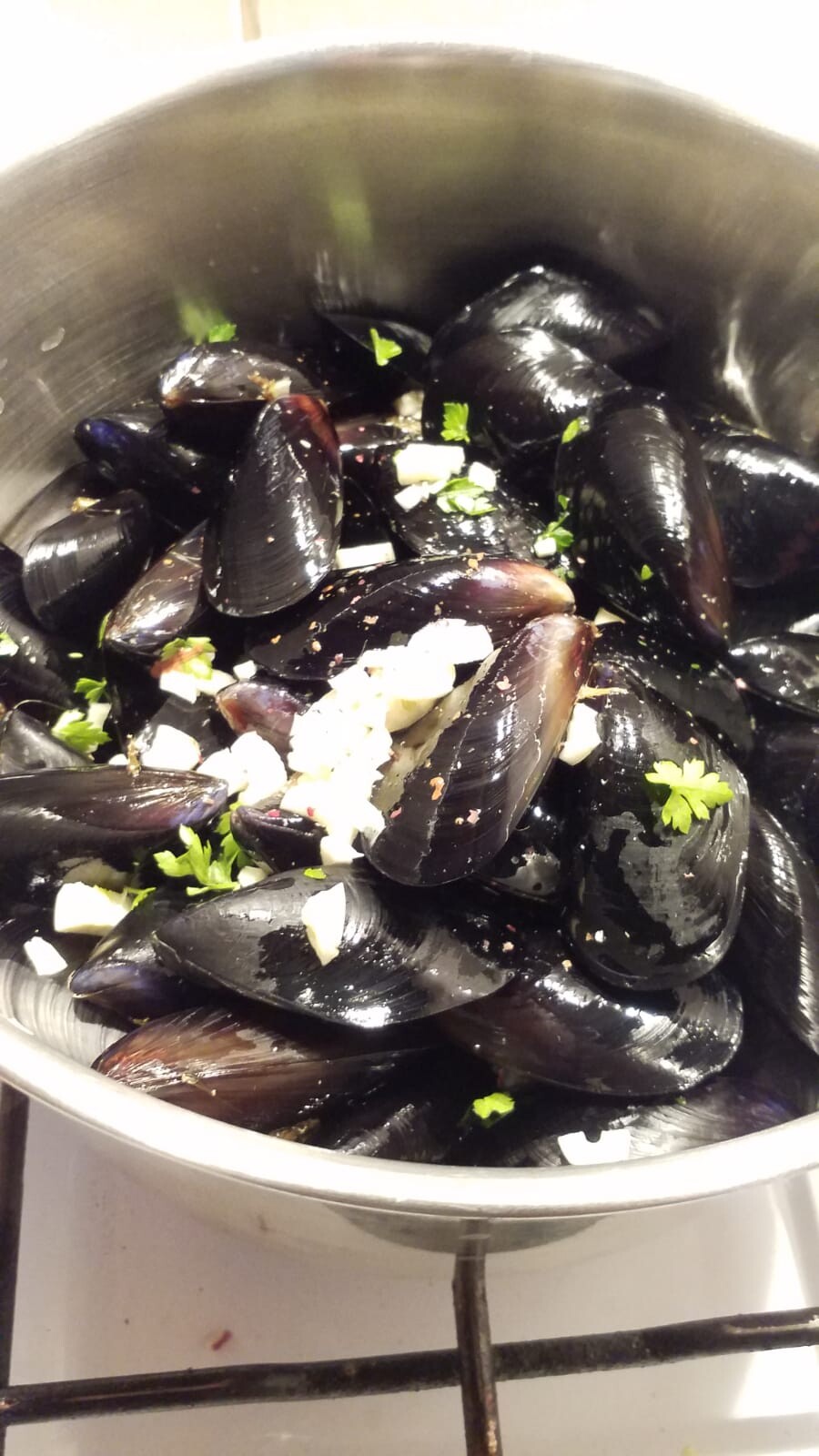 Pedoče na buzaru, Croatian seafood delicacy